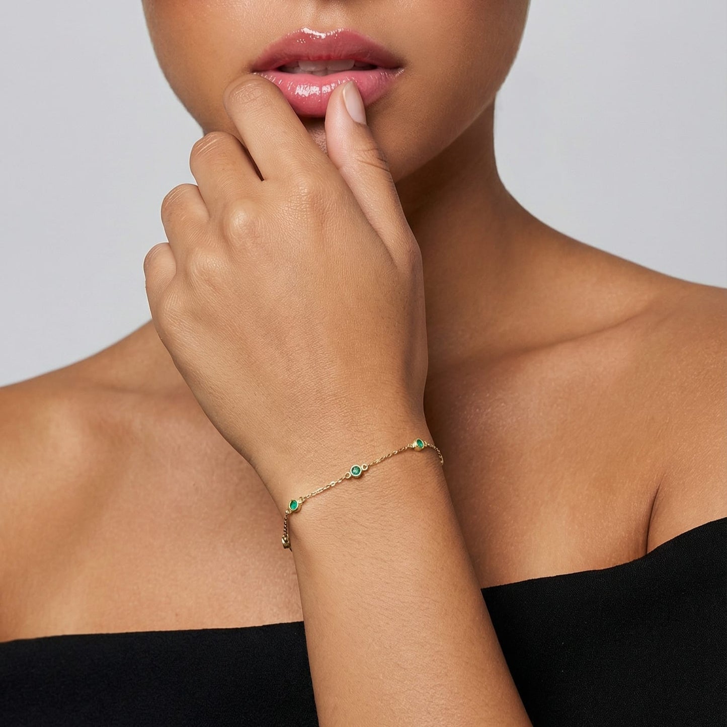 PULSERA CON 5 ESMERALDAS