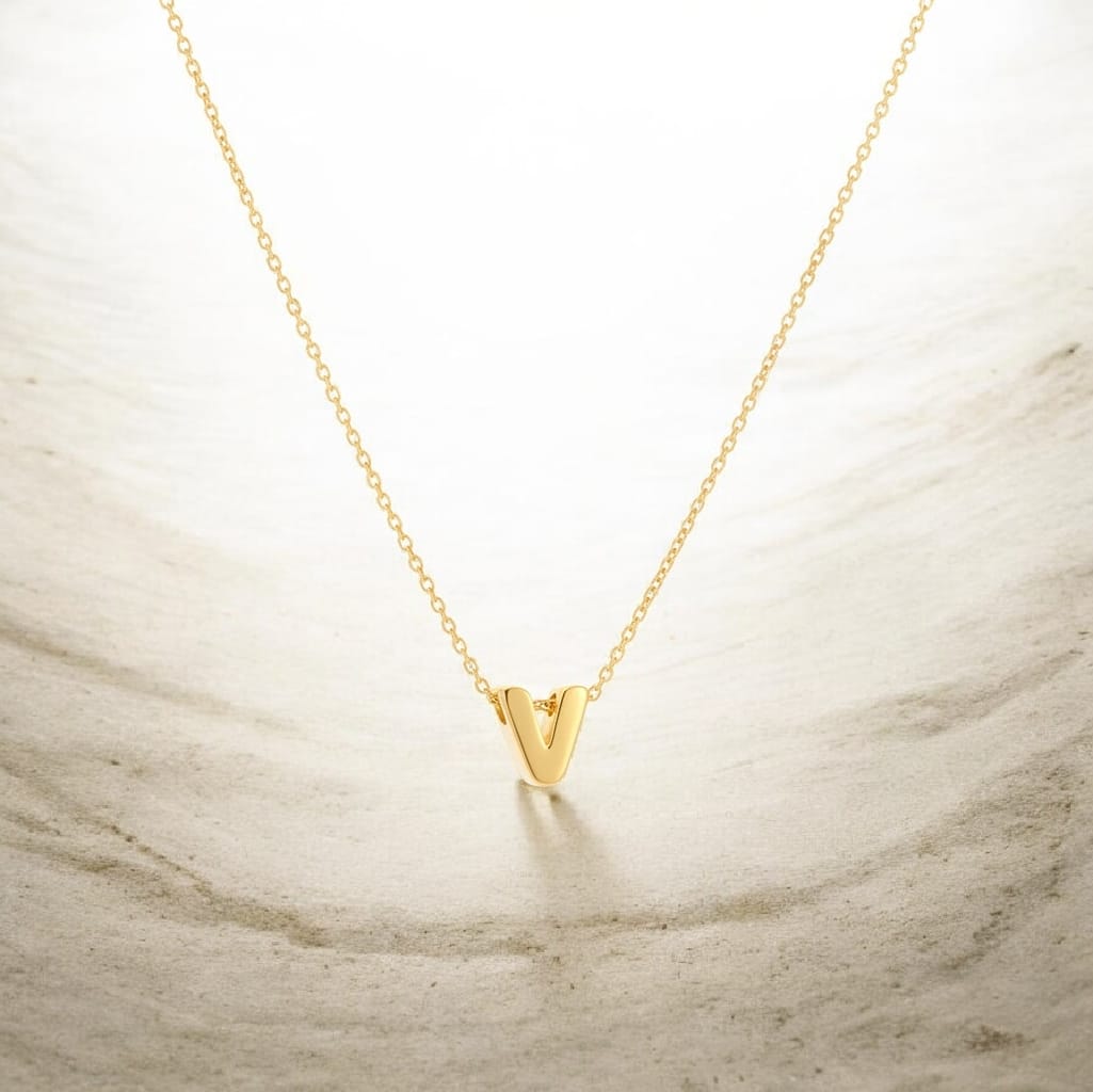COLLAR INICIAL V